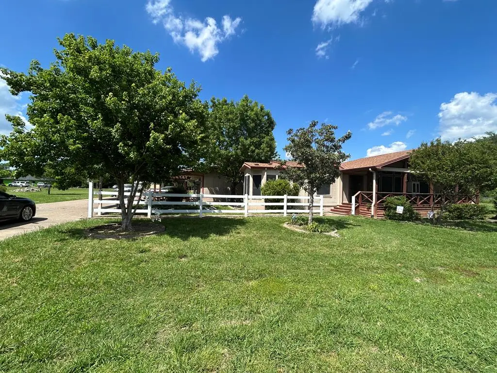 126 St Michaels Dr., Trinidad, TX 75163 - Image #1