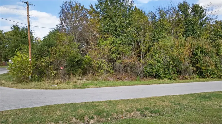 720 Oahu Lp, Tool, TX 75143 - Image #2