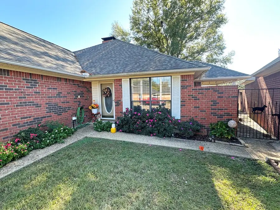 810 Toribrooke, Athens, TX 75751 - Image #2