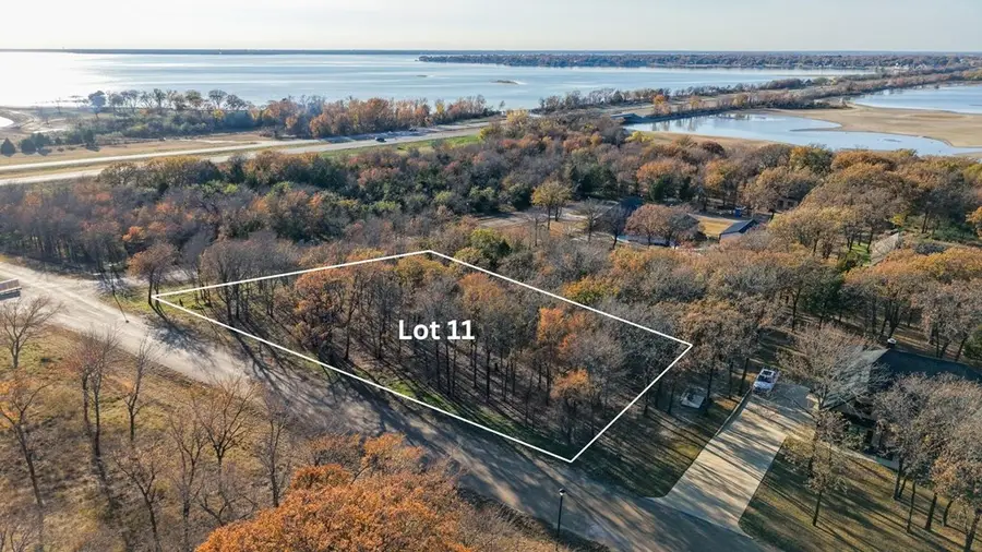 100 Oakmont Dr, Mabank, TX 75147 - Image #2