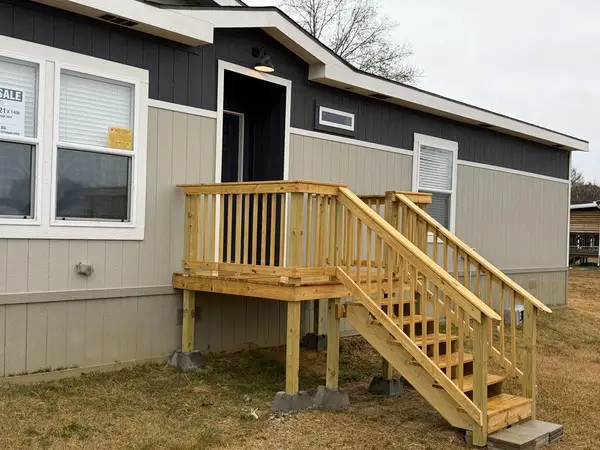 20733 Joe Paul Ln, Chandler, TX 75758