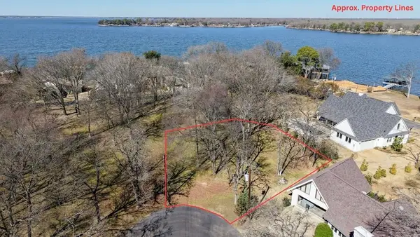 102 Enchanted Isles, Mabank, TX 75156