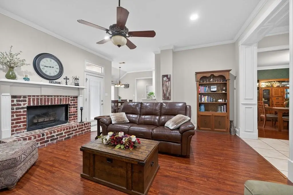 109 Southern Pine Pl, Mabank, TX 75156 - #1