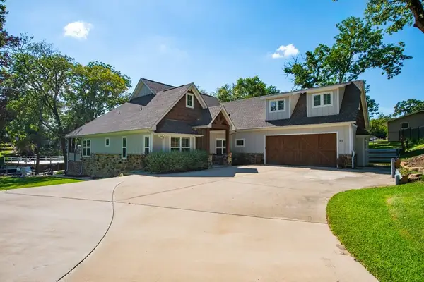 65 Hillcrest Dr, Tool, TX 75143