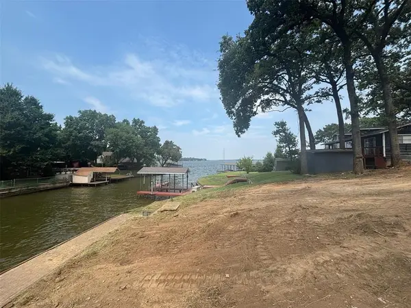 501 Shore Line Dr, Tool (Near), TX 75143
