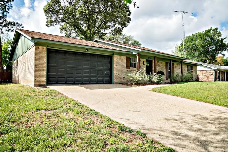818 Clinton, Athens, TX 75751 - #3