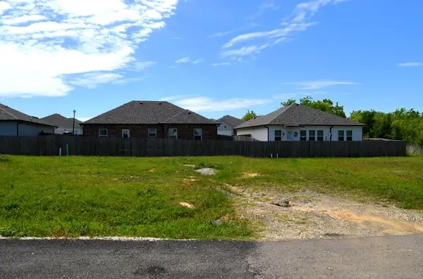 309 Rike, Mabank, TX 75147