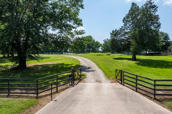 455 Vzcr 2808, Mabank, TX 75147