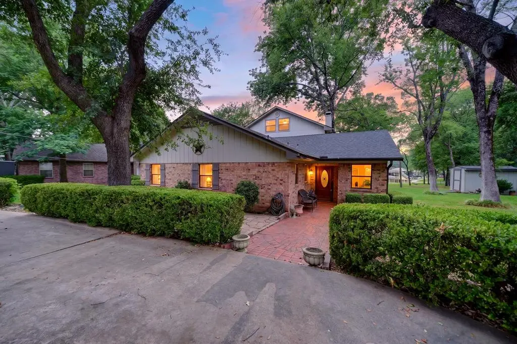 120 Turner Cir, Mabank, TX 75156 - #1