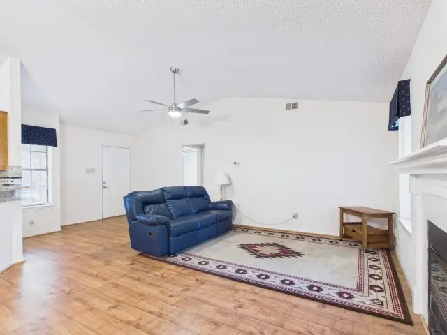 782 Southwood Dr, Athens, TX 75751 - #3
