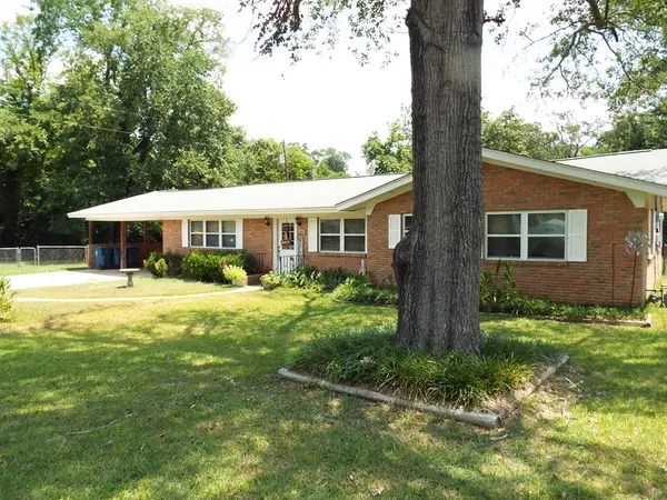 808 Shady Trl, Athens, TX 75751