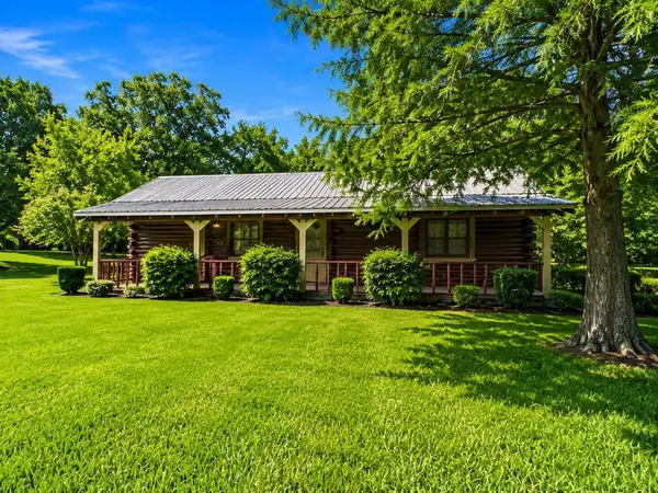 3221 Bandera, Athens, TX 75752