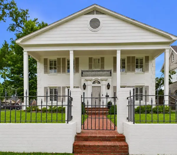 1521 S. Chilton, Tyler, TX 75701