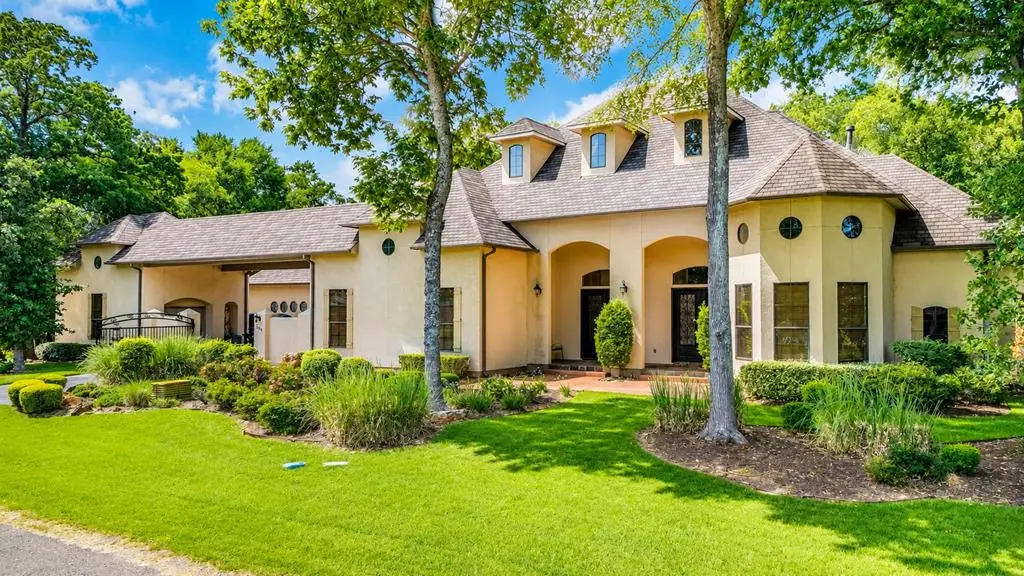 299 Saint Andrews Dr, Mabank, TX 75156 - #1