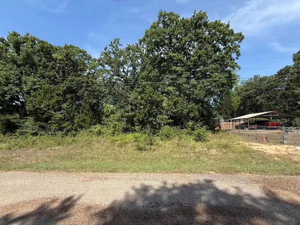 150 Running Deer, Mabank, TX 75156