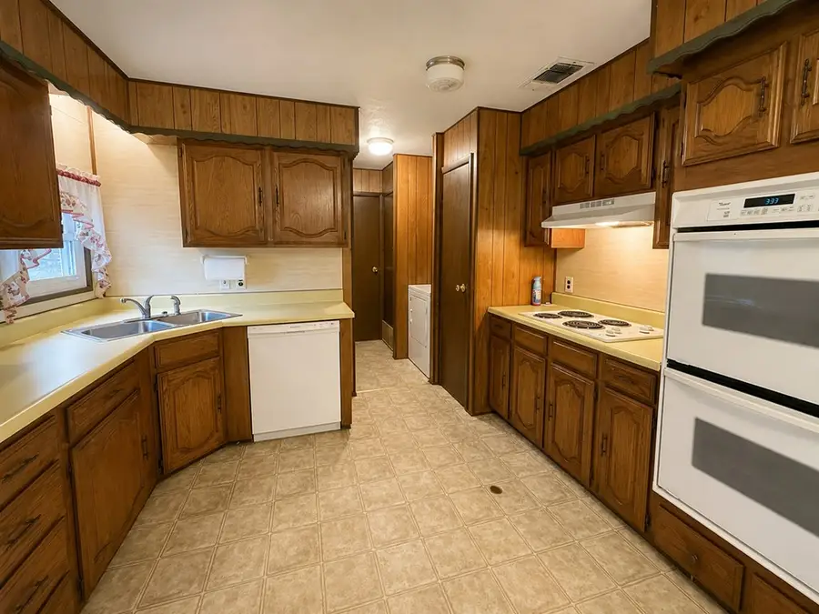 14592 Cherokee Ln, Log Cabin, TX 75148 - #3
