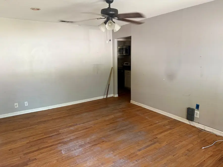 709 Ruth St, Athens, TX 75751 - #2