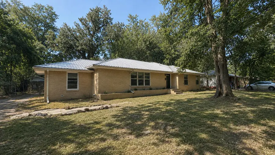 116 Thunderbird Dr, Athens, TX 75751 - #2