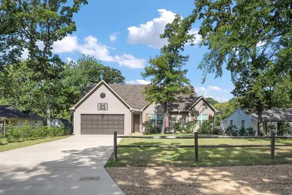 317 Kauai Ct, Tool, TX 75143