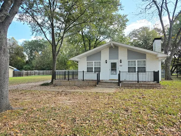131 Ocean Dr, Gun Barrel City, TX 75156