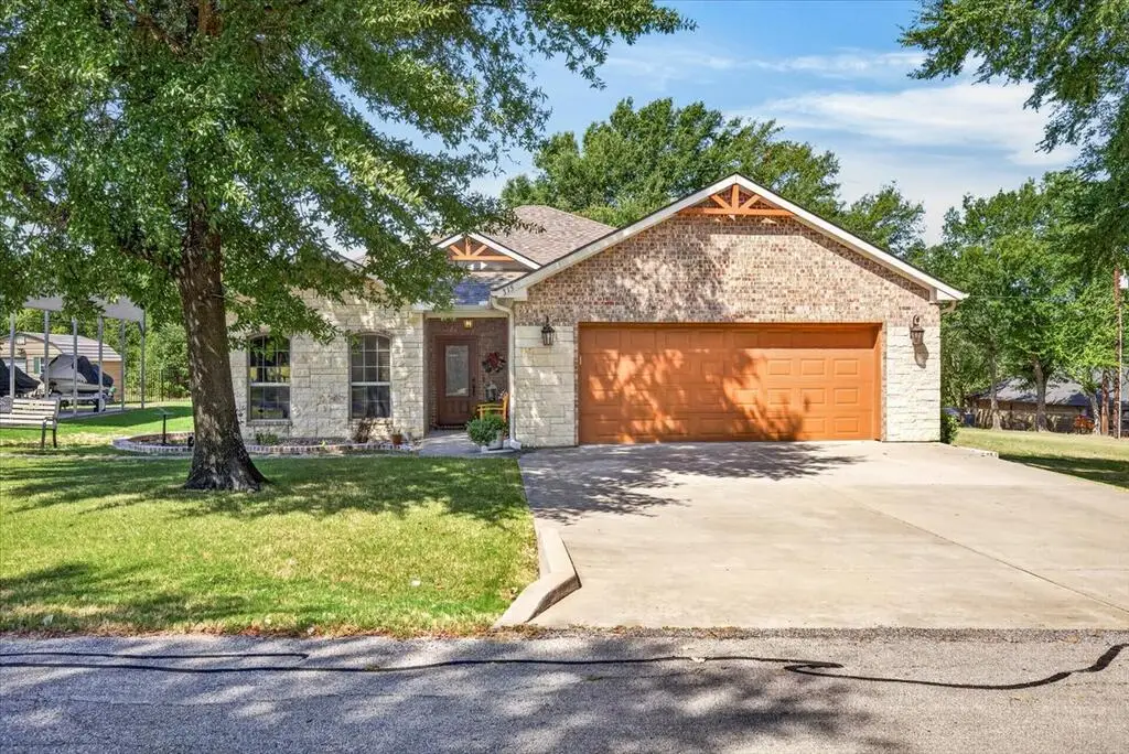 315 Canoe Ct, Gun Barrel City, TX 75156 - #1