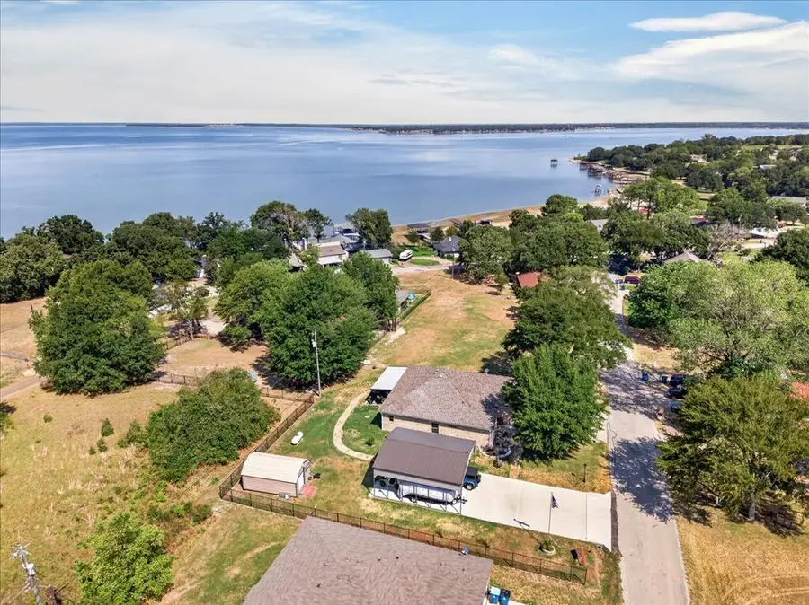 315 Canoe Ct, Gun Barrel City, TX 75156 - #2