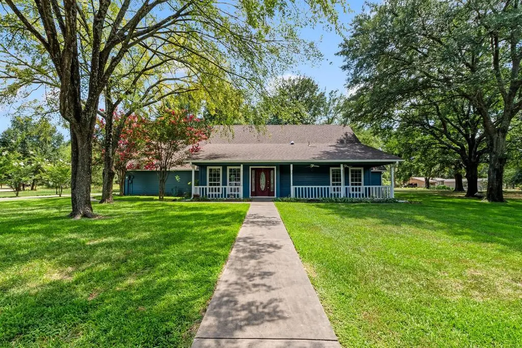 245 Shady Shores Dr, Mabank, TX 75156 - #1