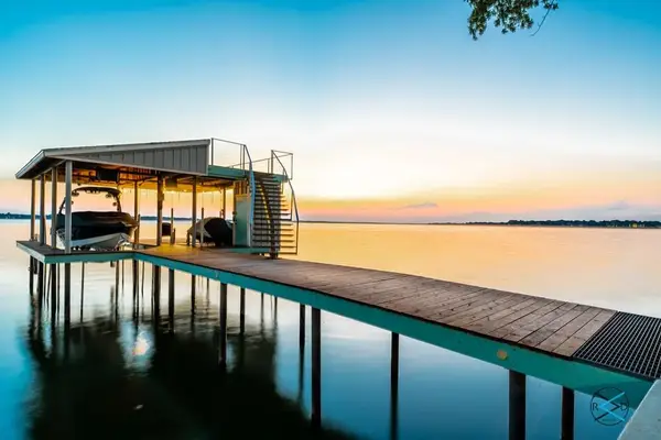 140 Peninsula Point Terrace, Mabank, TX 75156