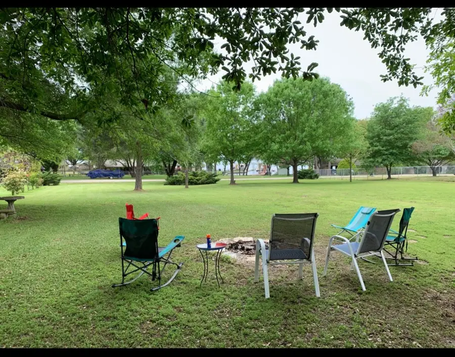 290&292 Autumnwood Trl, Gun Barrel City, TX 75156 - Image #2