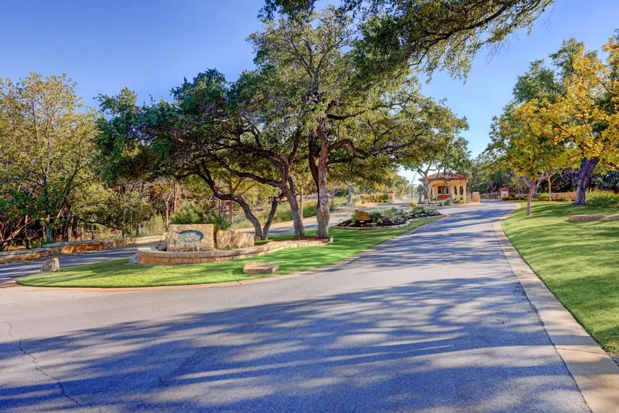 19586 Sandcastle Drive, Spicewood, TX 78669 - Image #3