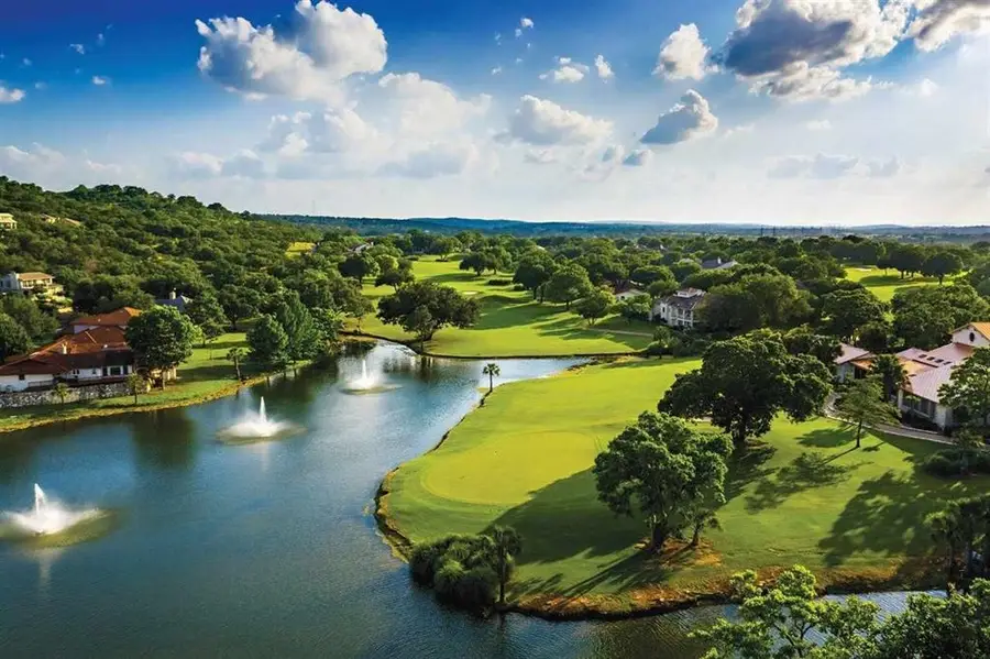 106 Lost Spur, Horseshoe Bay, TX 78657 - Image #3