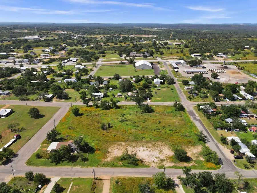 701 E Tarrant Street, Llano, TX 78643 - Image #3
