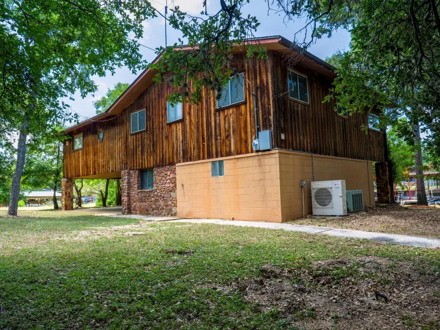 805 Woodland Hills Drive, Granite Shoals, TX 78654 - Image #3