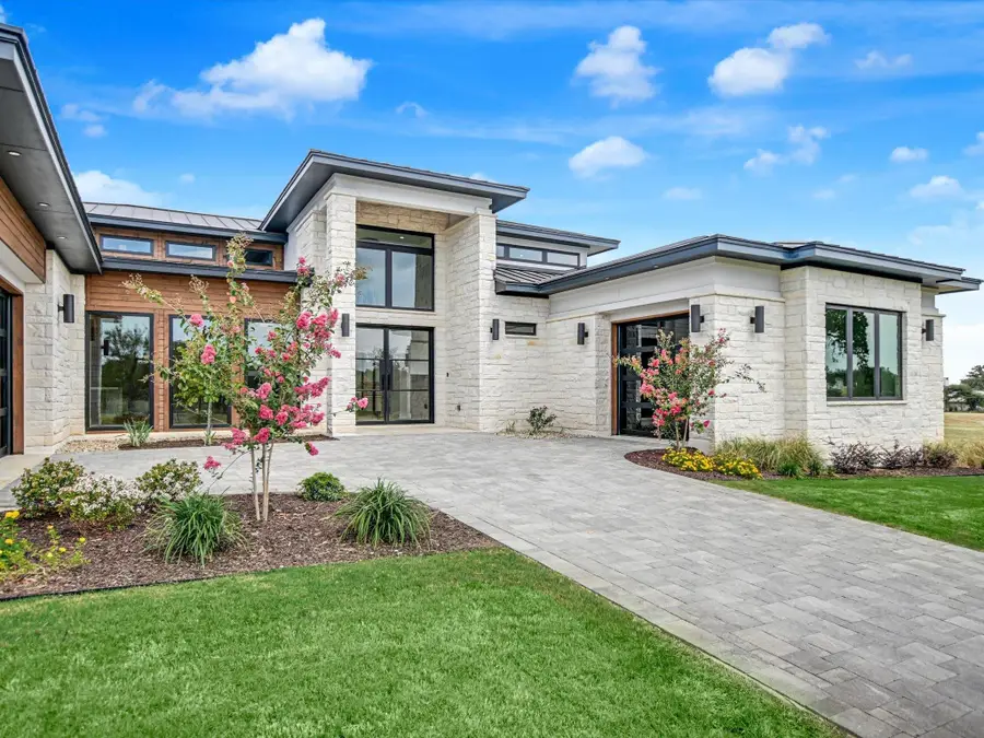 109 Island Court, Horseshoe Bay, TX 78657 - Image #3