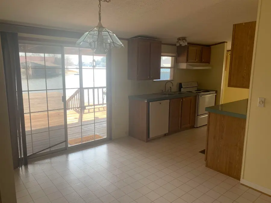 114 Shady Circle Drive, Sunrise Beach Village, TX 78643 - Image #3