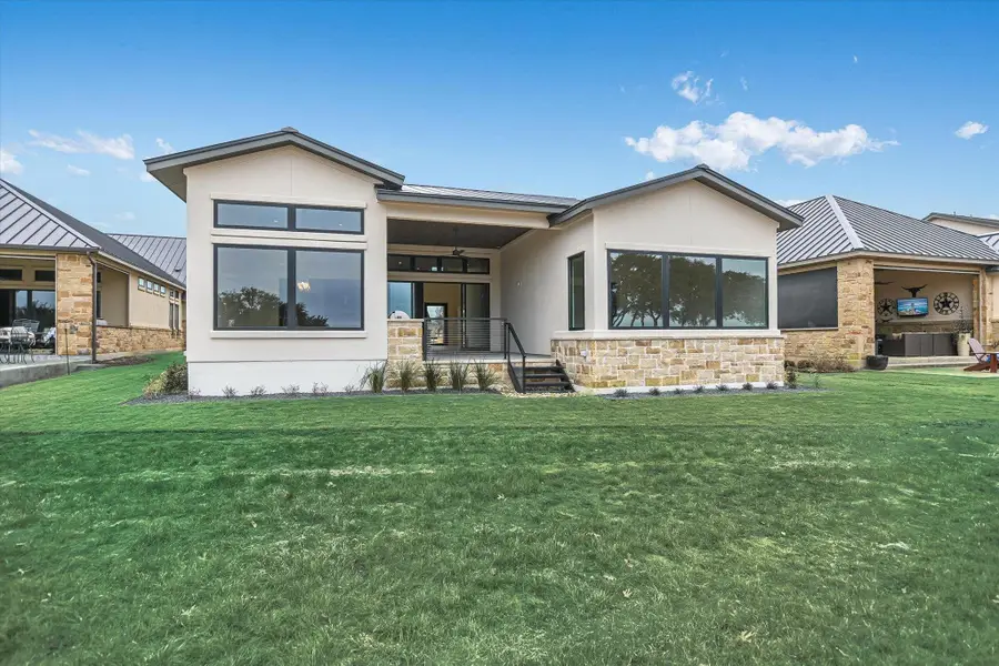 130 Azalea Loop, Horseshoe Bay, TX 78657 - Image #2