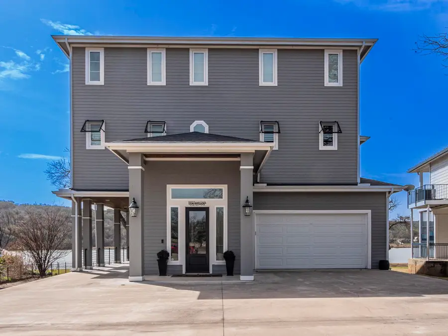 1002 Pecan Circle Circle, Marble Falls, TX 78654 - Image #2