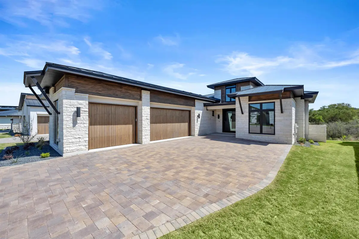 206 Azalea Loop, Horseshoe Bay, TX 78657 - Image #1