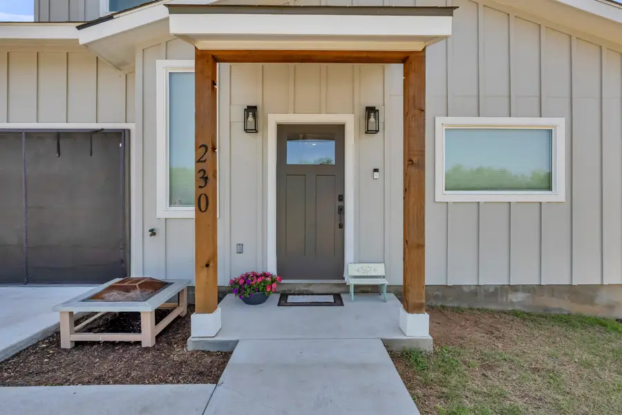 230 Rosehill Drive, Granite Shoals, TX 78654 - Image #2