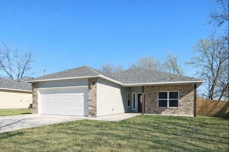 407 Gamel Street, Lampasas, TX 76550 - #1