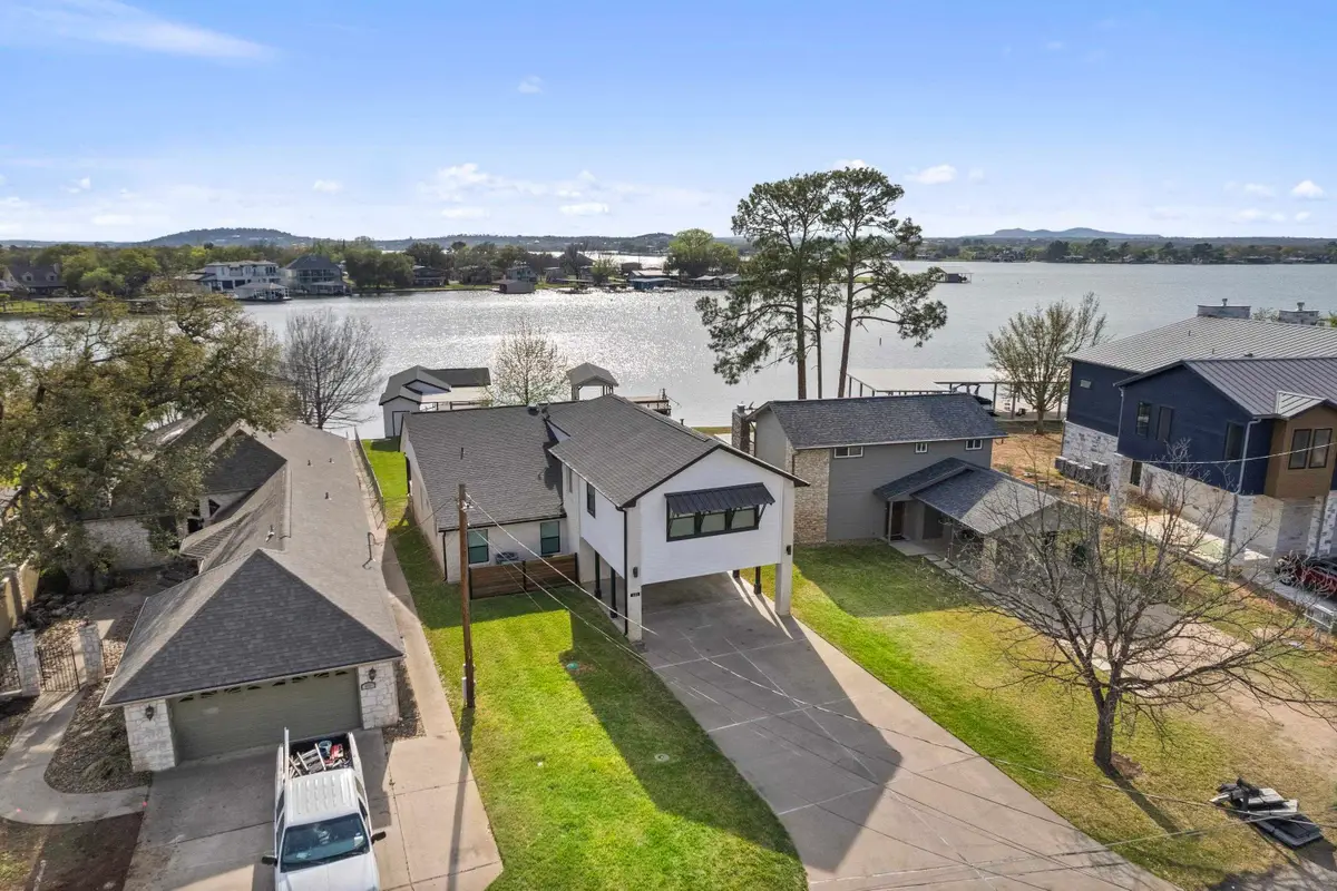 411 W Greenbriar Drive, Granite Shoals, TX 78654 - Image #1