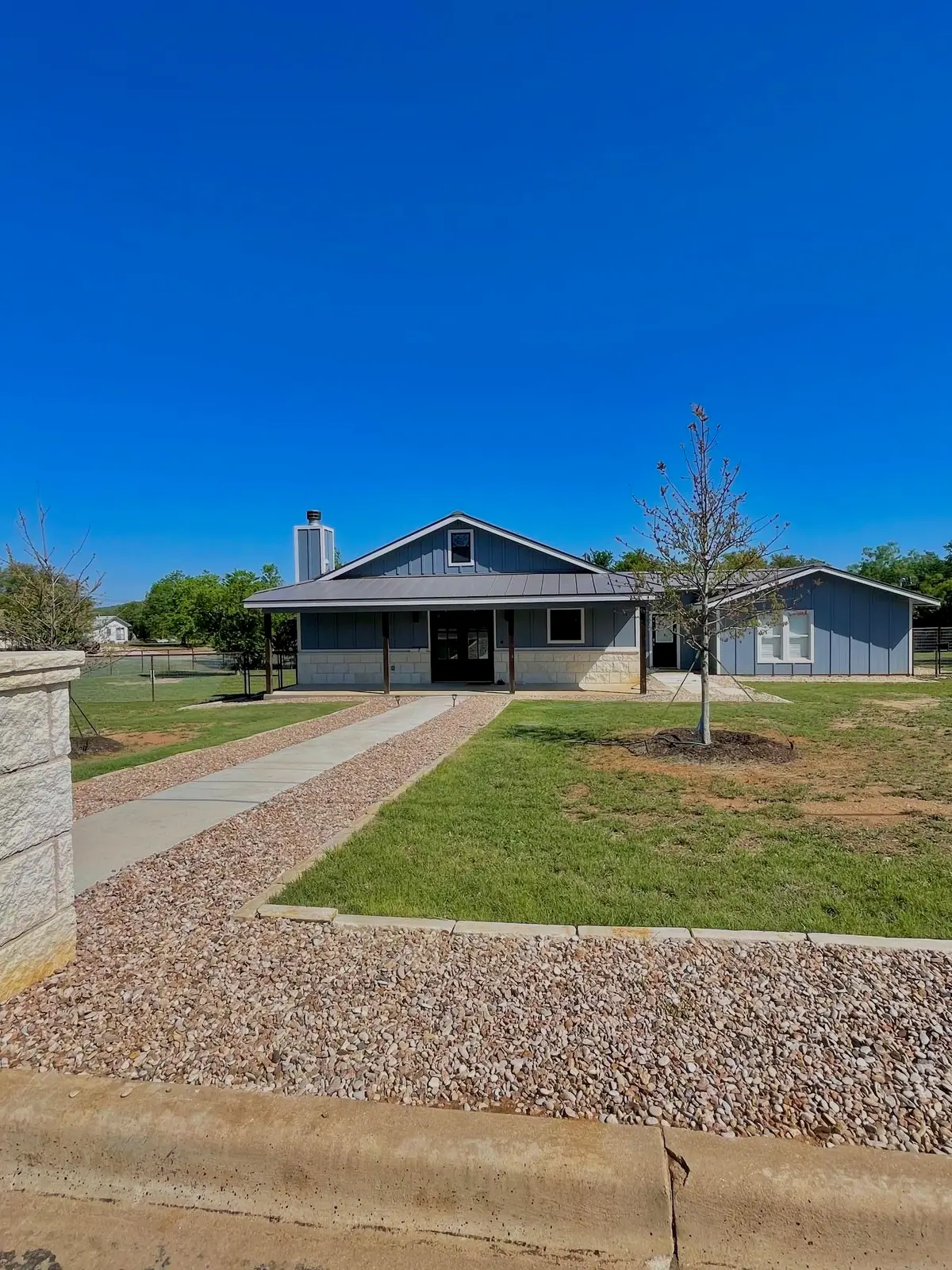 603 E Ellis Street, Llano, TX 78643 - #1