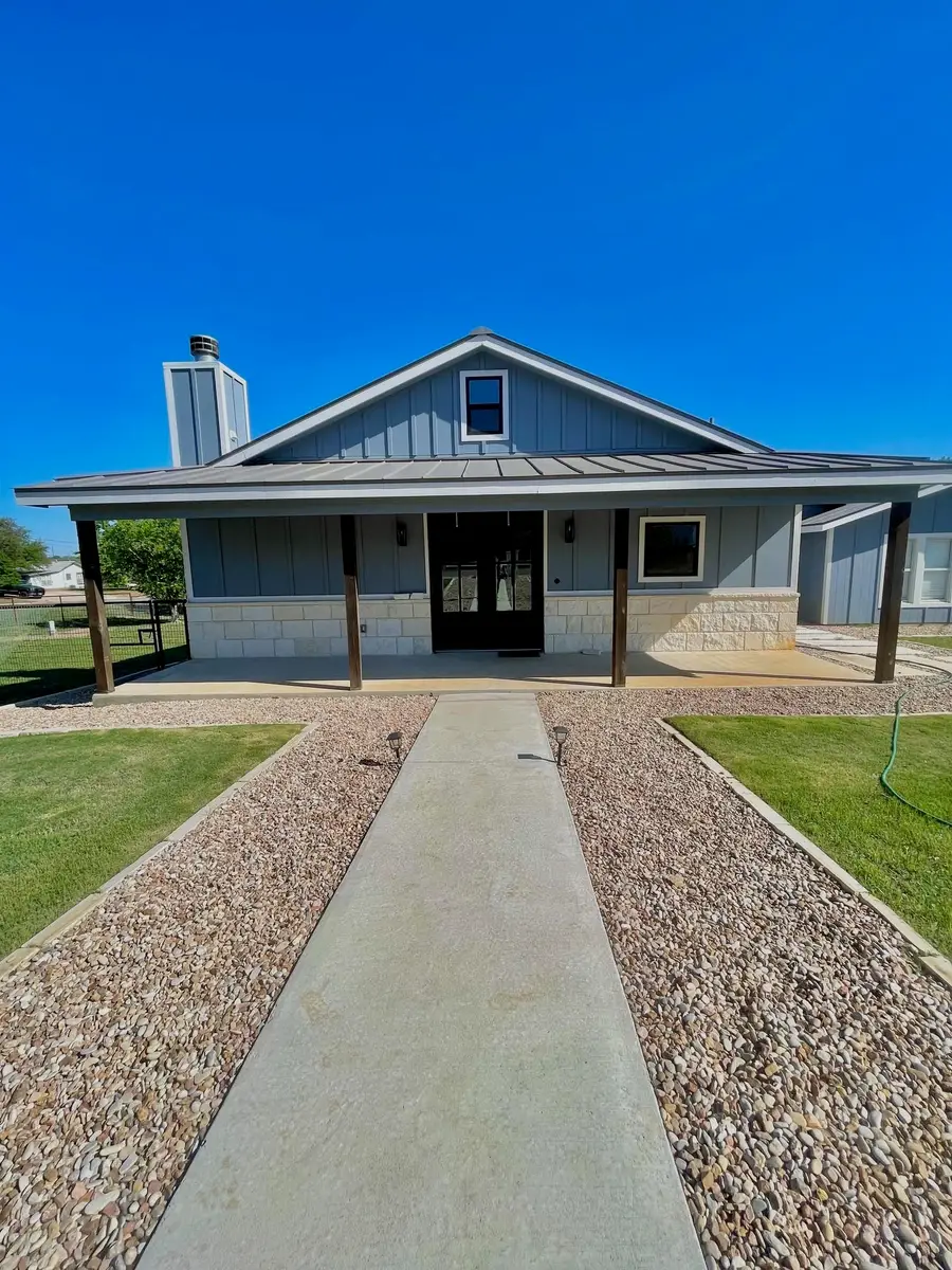 603 E Ellis Street, Llano, TX 78643 - #2