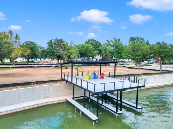 32 Lake Street, Kingsland, TX 78639