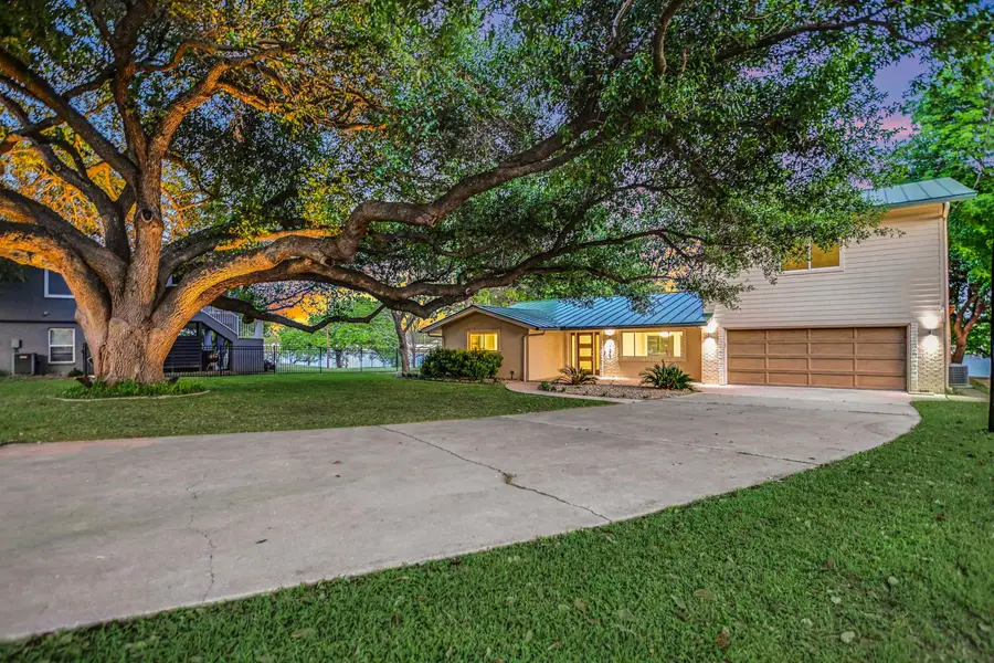1704 Bluebonnet, Kingsland, TX 78639 - Image #3