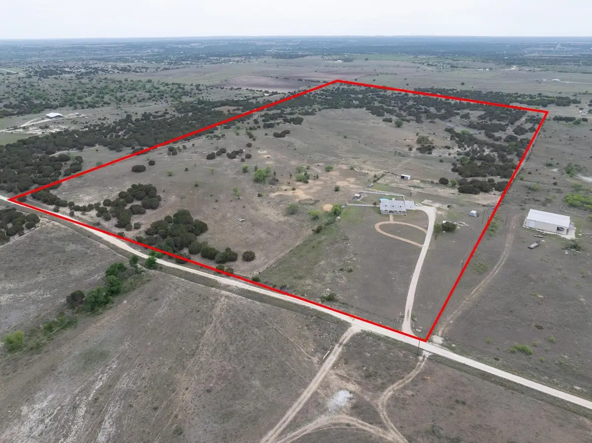 1283 Rattlesnake Trl, Burnet, TX 78611 - Image #1
