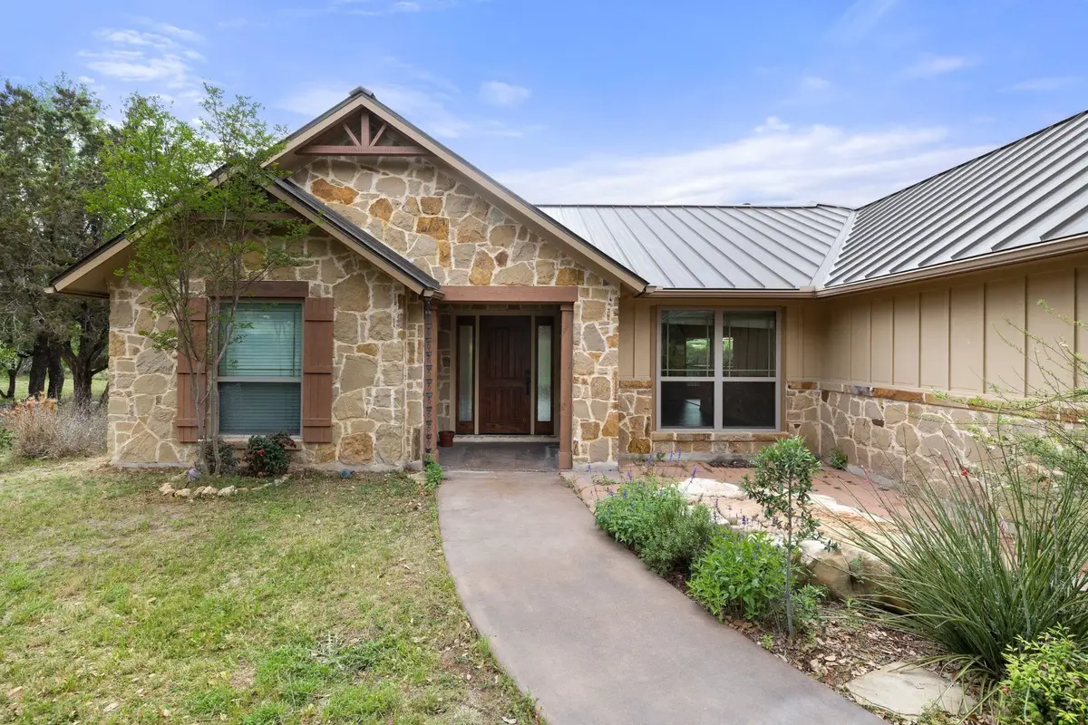215 Maverick Circle, Horseshoe Bay, TX 78657 - Image #1