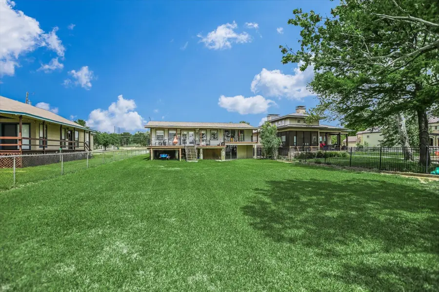 228 E Lakeshore Dr., Sunrise Beach Village, TX 78643 - Image #3