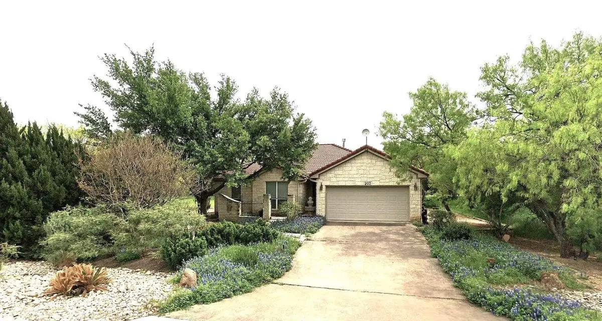 203 W Hi Circle, Horseshoe Bay, TX 78657 - Image #1