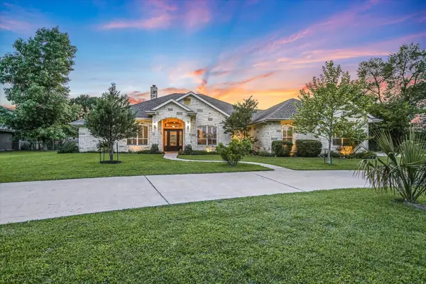 307 E Pheasant Dr, Highland Haven, TX 78654